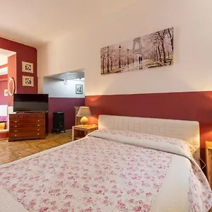  Apartment Charm Amidst Lakes & Mountains - Renovated In 2023
