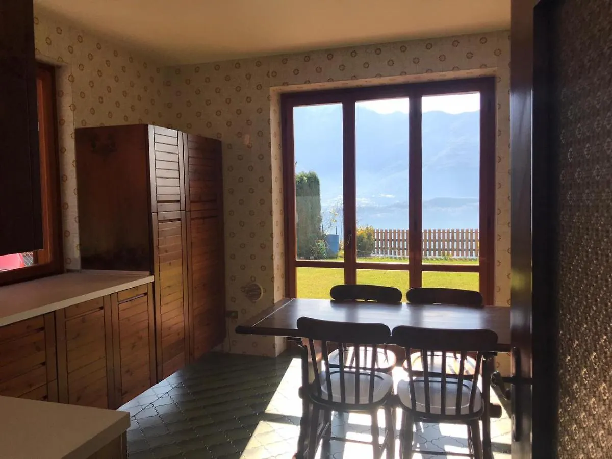 Casa Maiù Villa Vercana Italia