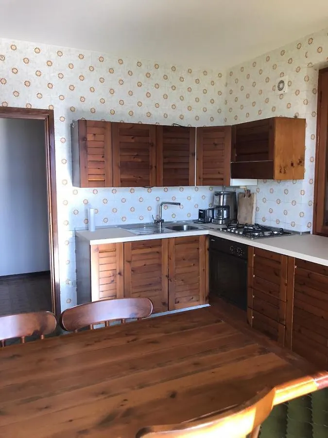 Casa Maiù Villa Vercana 0*,
